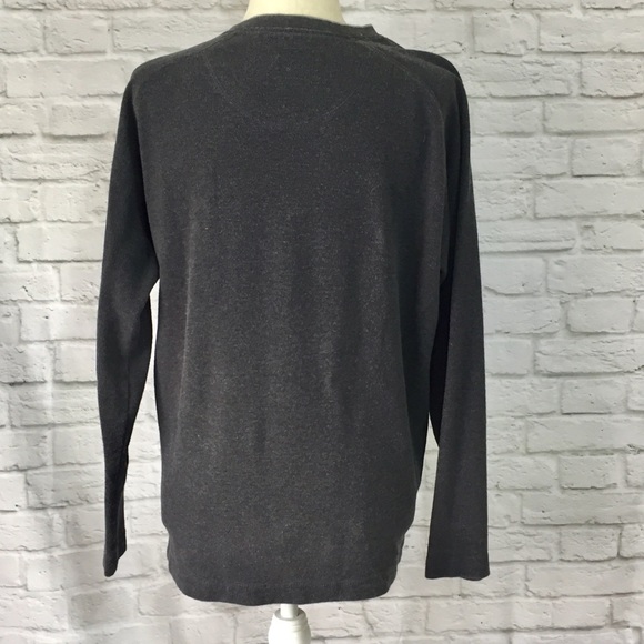 Men's gray cotton waffle knit v neck medium shirt - Picture 2 of 3